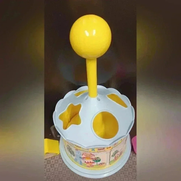 In the Night  Garden 2007 Shape and Spin Gazebo Sorter Toy with 3 block forns - Picture 4 of 9